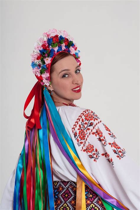 ukrainian folk costume for women ukrainian dance Еthnic costume ukrainian wreath in 2020