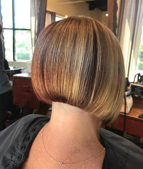 With a lot of fashionable and fresh twists that you can make, you will be able to modify the correct bob to fit your own style. Pin by Eddie on Hair: Bobs and Bobbed Haircuts | Shaggy ...