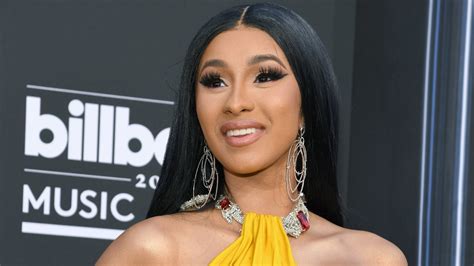 View Cardi B Pictures