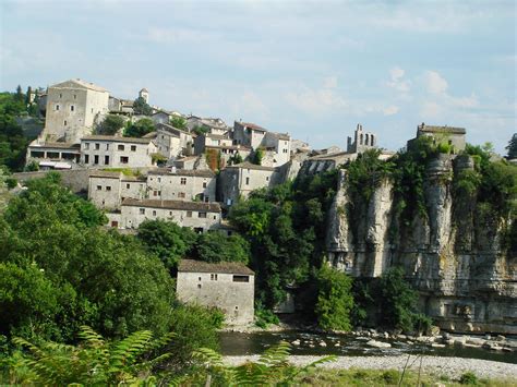 Découvrez Balazuc Ardèche lun des Plus Beaux Villages de France