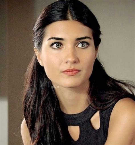 Tuba Büyüküstün Turkish Model And Actress Born Hatice Tuba Büyüküstün