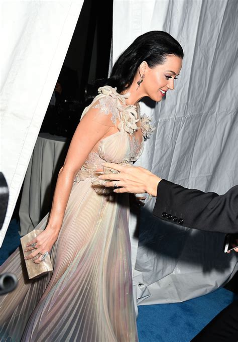 Katy Perry Unicef S Snowflake Ball In New York