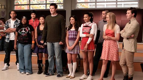 [photos] Glee Season 6 Cast Lea Michele Naya Rivera Then And Now