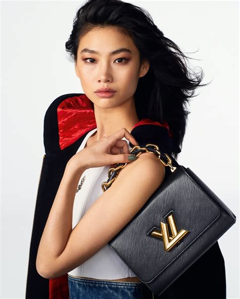 Jung Ho Yeon Displays Her Chic Stunning Beauty In The Louis Vuitton