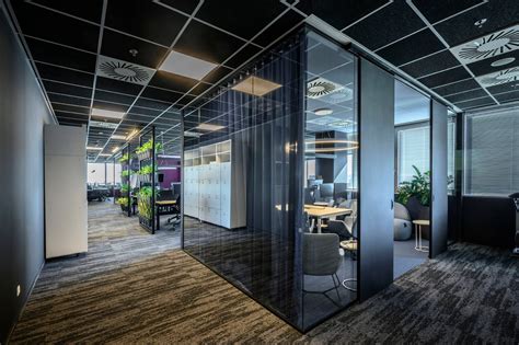 Lycos, inc., is a web search engine and web portal established in 1994, spun out of carnegie mellon university. Offices as required by IT specialists | LIKO-S