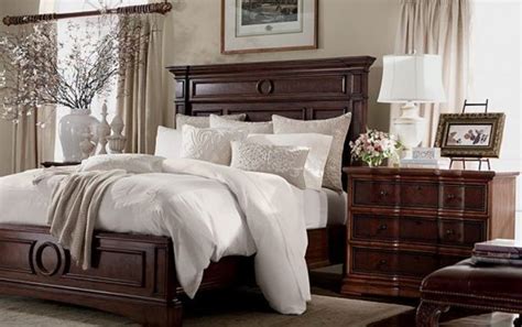 Blending modern and rustic styles, this headboard is a rich addition to a master or guest bedroom, creating an ideal backdrop for various choices for bedding. Elegant Master Bedroom | Master bedroom furniture, Bedroom ...