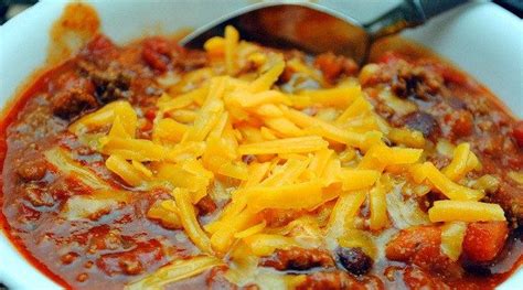 Cook until brown and crumbly, 8 to 10 minutes. The Pioneer Woman's Chili | Ground chuck recipes, Chili ...