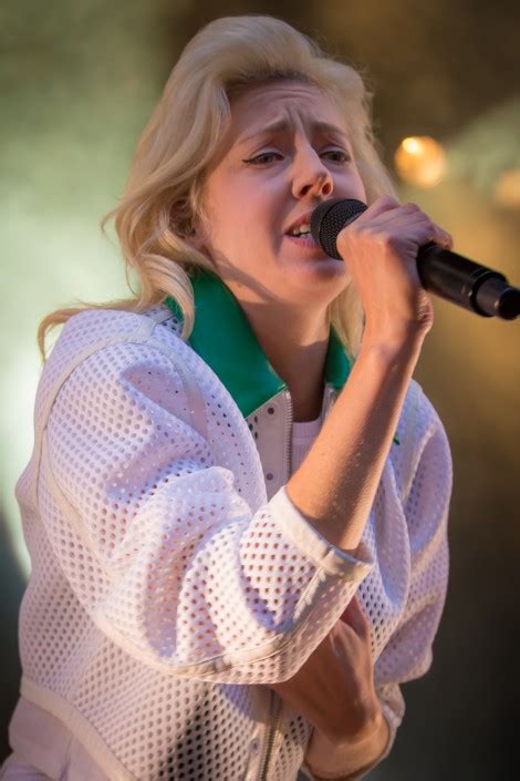 Her birthday, what she did before fame, her family life, fun trivia facts, popularity rankings, and more. Veronica Maggio @ Liseberg - RickardNilsson.se