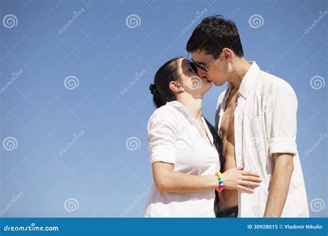 baisers de couples image stock image du attrayant adultes 30928015