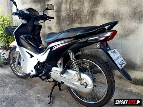 The engine produces a maximum peak output power of 9.10 hp (6.6 kw) @ 7500 rpm and a. มอเตอร์ไซค์มือสอง Honda Wave 125 i ฿32,500 นนทบุรี ...