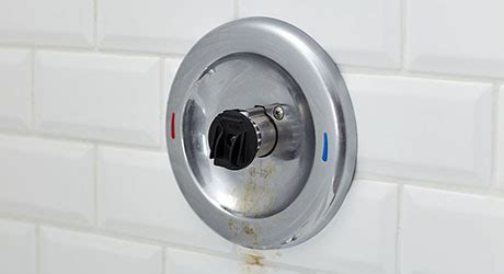 If you are having a problem with a leaky faucet, here are a few materials that you will need as well as some steps to help guide you through the process. How to Fix a Leaking Bathtub Faucet - The Home Depot