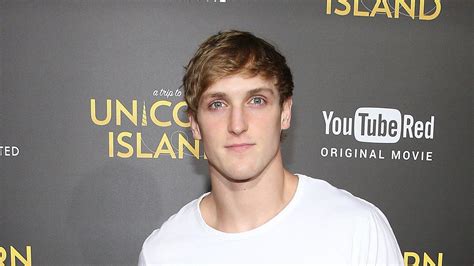 April 1, 1995 age 26) is an american youtuber, musician, actor, director, and professional boxer. Logan Paul In Trouble After Announcing He Will 'Go Gay ...