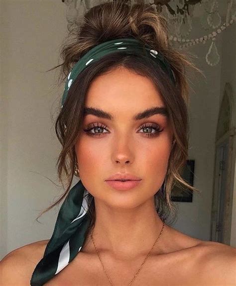 They can completely change your look and take a boring. Headband Hairstyles | Cute Hairstyles with Headbands