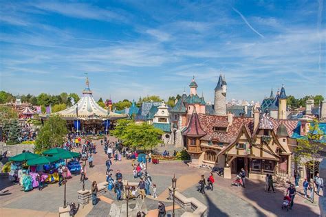Fantasyland Im Disneyland Paris Hier Werden Träume Wahr