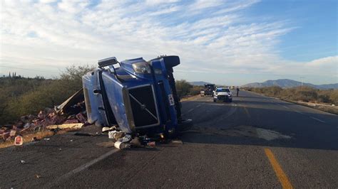 Se Vuelca Tr Iler Cargado De Br Coli En Carretera Tula Victoria No