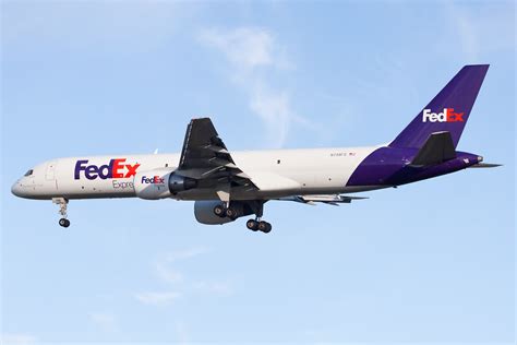 Fedex Express Boeing 757 200sf N798fd Delivered To Unite Flickr