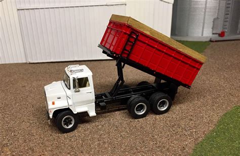 1 64 Ford Louisville L9000 Grain Truck Scratch Custom Farm Toy