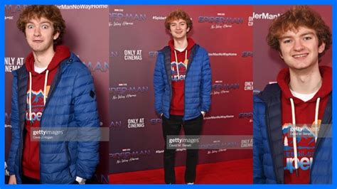 Out Of All Things Tommyinnit Wore This To A Spider Man Premier Shorts