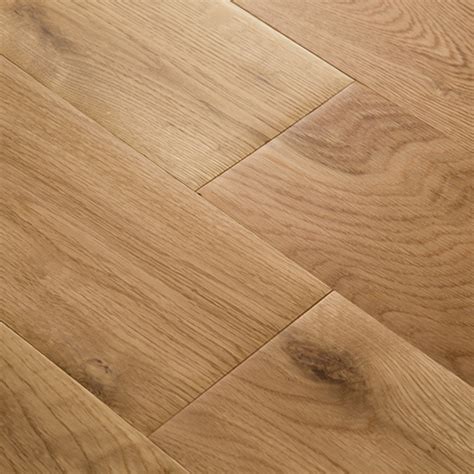 Buy neutral oak white at floorworld, the middle east's biggest flooring retailer. White Oak Natural Hardwood Flooring Handscraped ABCD 4.9"
