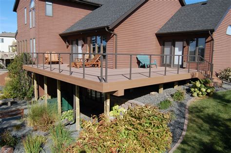 What is a cable rail fence? Cable Railing - NADRA Blog