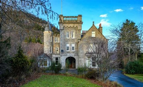 Magnificent Seven In A Baronial Victorian Villa Scottish Field