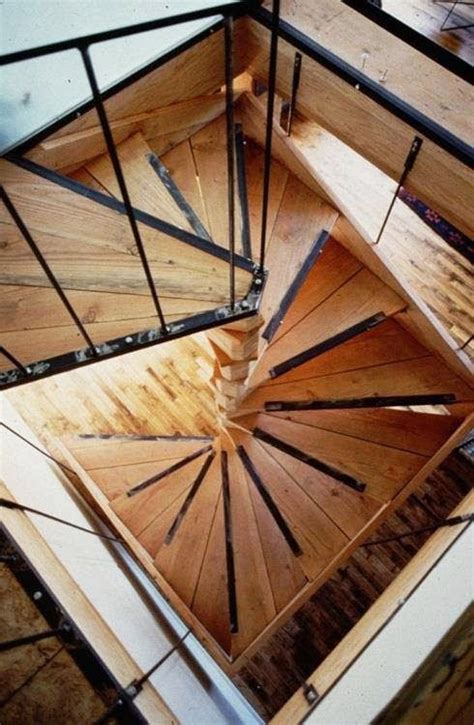 Amazing Spiral Stair Case Does It Make You Dizzy With Excitement Or