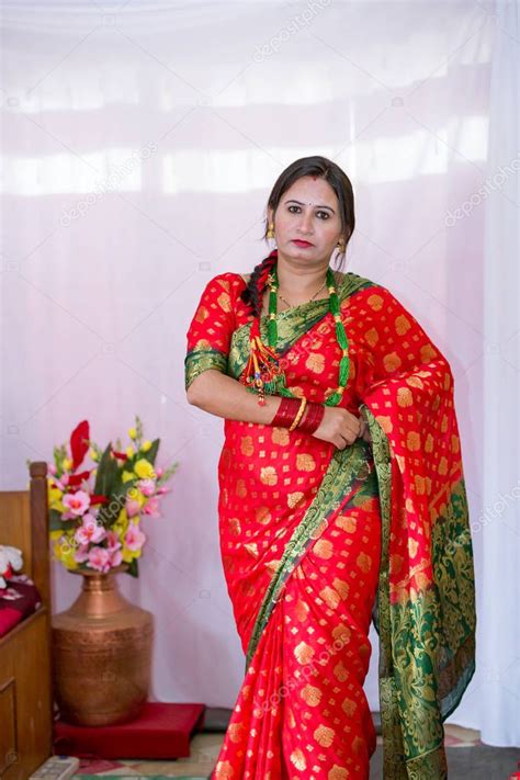 Images Nepali Traditional Clothes Beautiful Nepali Women Traditional