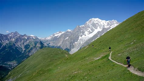 Alps Giants Hiking Tour 4000m Aosta Valley Trekking Alps