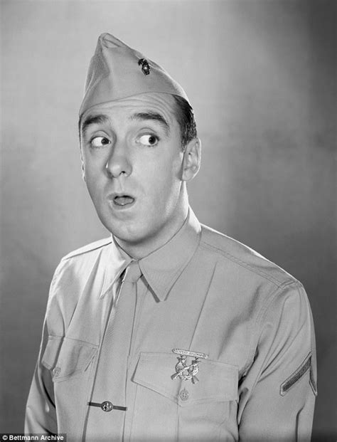 jim nabors known for his role as gomer pyle dies aged 87 daily mail online