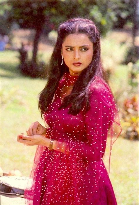 Pin By Nisareen Khan On Bollywood 1980s Beautiful Indian Actress