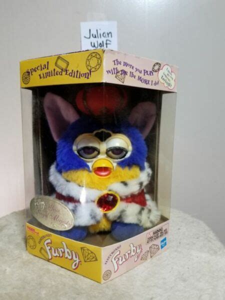 Furby 2000 Your Royal Majesty Hasbro Electronic Special Limited Edition
