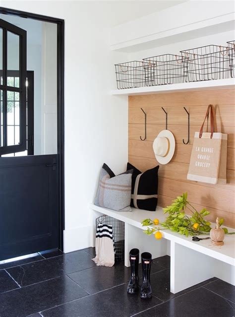 15 Modern Mudroom Bench Design Ideas To Enhance Your Home In 2020
