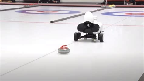 Le Robot Curly A Battu Des Champions De Curling à Leur Propre Jeu