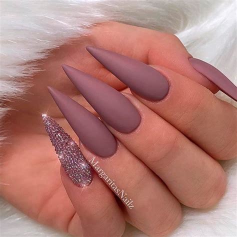 30 Mauve Color Nail Art Ideas To Look Flawless To The Fingertips In