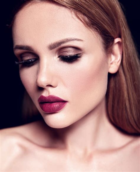 Sensual Glamour Retrato De Mujer Hermosa Rubia Modelo Dama Con Maquillaje Diario Fresco Con