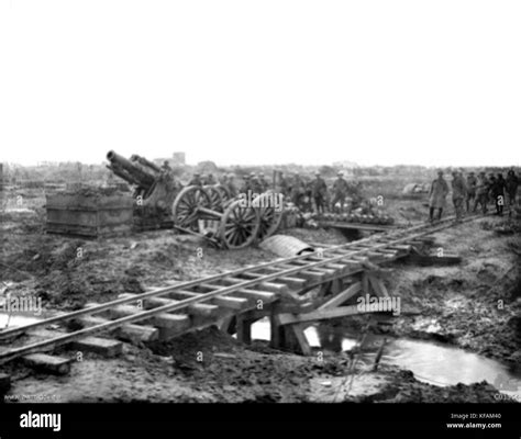 C01364 92 Inch Howitzer Ypres 1917 Stock Photo Alamy
