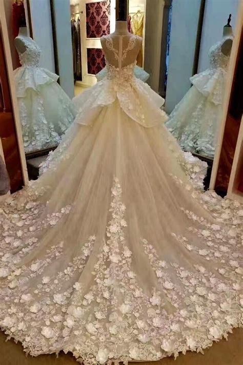 Lace Appliqued 3d Flowers Chapel Trailing Pretty Ball Gown Wedding