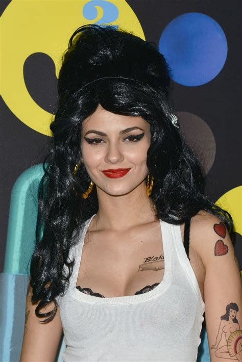 Victoria Justice Goes As Amy Winehouse For The Just Jared