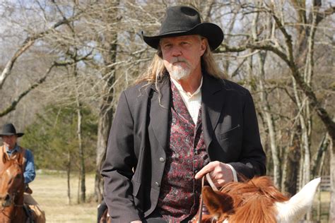 Desperate Riders Trailer Has Trace Adkins As An Evil Outlaw Lrm