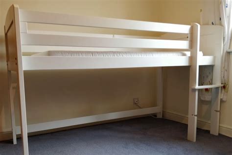 I tried turning the hexagonal opening with an allen key, but it doesn't move for more. How to Take Apart & Get Rid of a Bed Frame | LoadUp