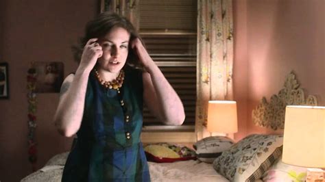 Lena Dunham Is A Dancing Queen In New Girls Teaser