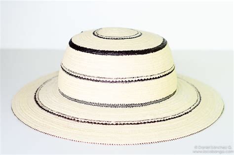 Sombrero Pintado Sombrero Típico Panameño Confeccionado En Flickr