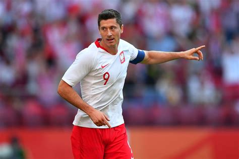 Born 21 august 1988) is a polish professional footballer who plays as a striker for bundesliga club bayern munich and is the captain of the poland national team. Can Robert Lewandowski carry Poland in the World Cup ...