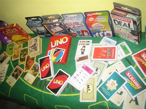 El uno solo también se conoce como senku. juegos de Mesa: ¿Que son Dados, Fichas y Baraja?