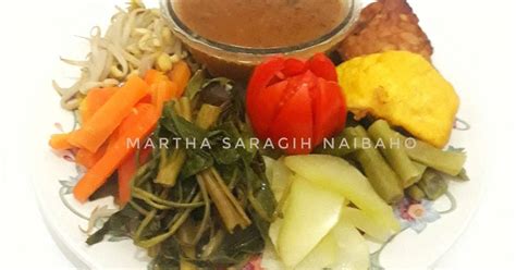 Resep yang saya posting ini untuk membuat sambal pecel yang bisa tahan lama dan tidak rusak meski penampilan hampir sama paling hanya sedikit variasi bumbu di sana sini dan setiap versi tentunya. 2.038 resep pecel sayur paling gampang enak dan sederhana ala rumahan - Cookpad