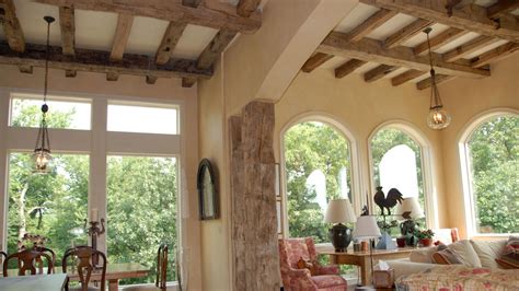 5 Reclaimed Wood Beams Design Ideas For Your Home