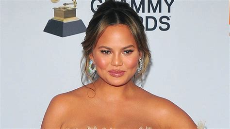 Chrissy Teigen Was ‘naked ‘trembling As She Live Tweeted Earthquake