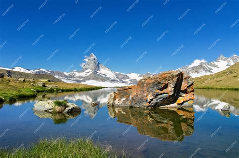 Premium Photo Beautiful Swiss Alps Landscape With Stellisee Lake And