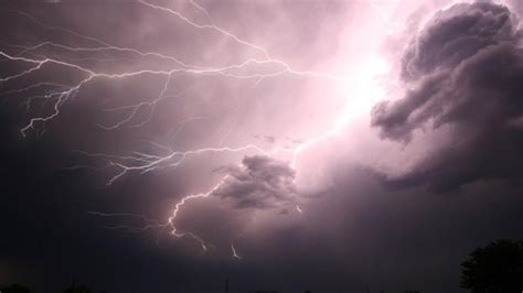 A Never Ending Lightning Storm Ravages Venezuelan Skies Roaring Earth