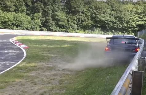 Mitsubishi Evo Nurburgring Crash Is A Quick Driving Lesson Autoevolution